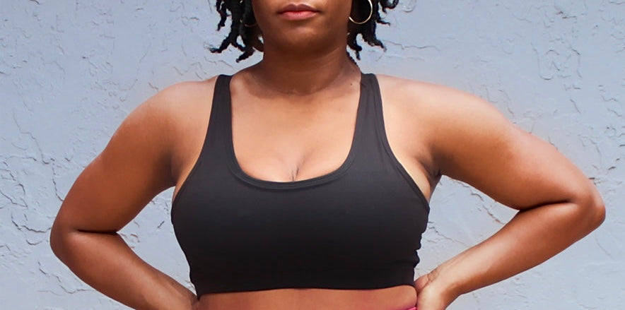 Sports bras with back pocket